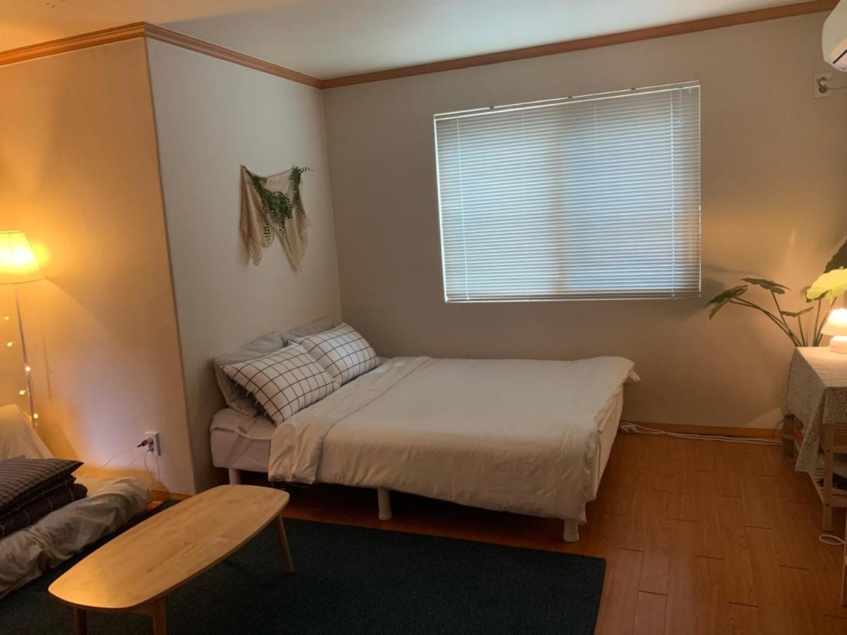 Trendy Stay Near Common Ground