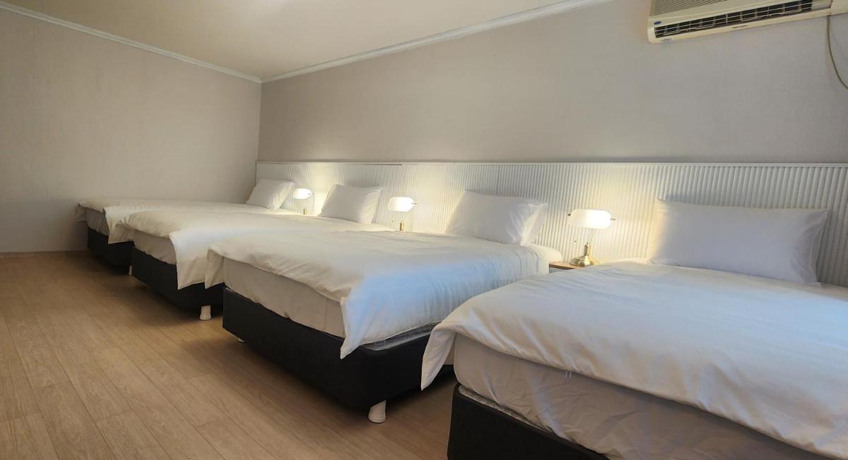 현대,Hongdae Yeondral Park, 7 minutes from Hongik Univ Station Exit 5, elevator ok