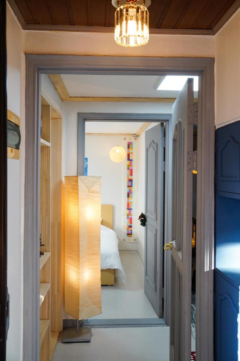 K-Drama Studio Stay, 5-Min Walk to Yeonsinnae Station, GTX-A 5 Min to Seoul Station, Gyeongbokgung, Hongdae, 명동 & Bukhansan, Sleeps 6