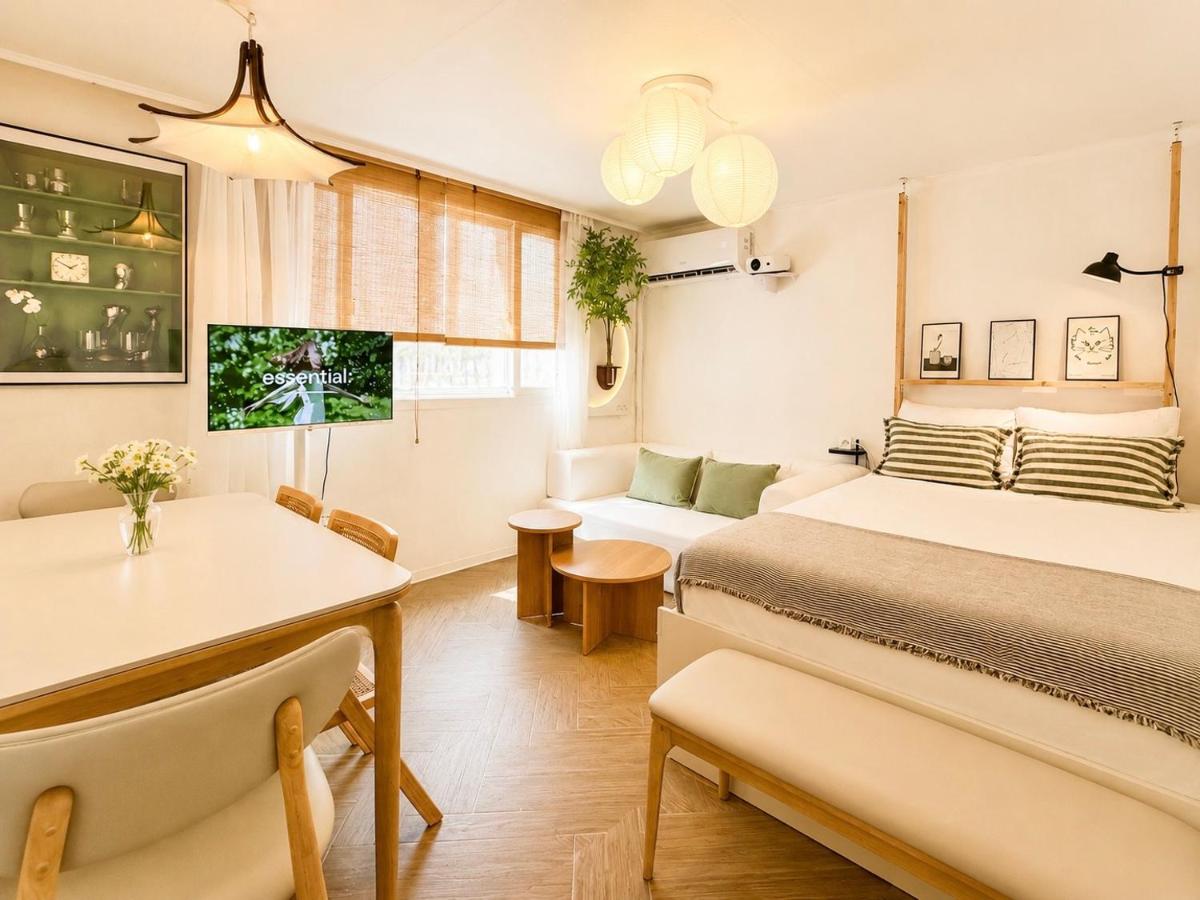 NEW OPEN - Bright Private Stay near Jamsil, COEX, Lotte Tower, KSPO