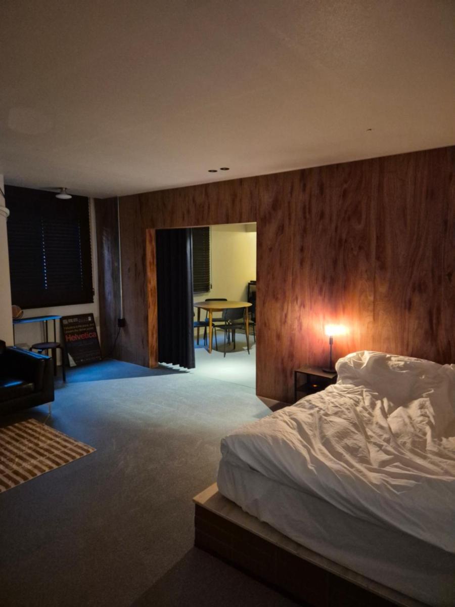 STUDIO BIS Licensed jeonpo Cafe street King beds 3-min subway